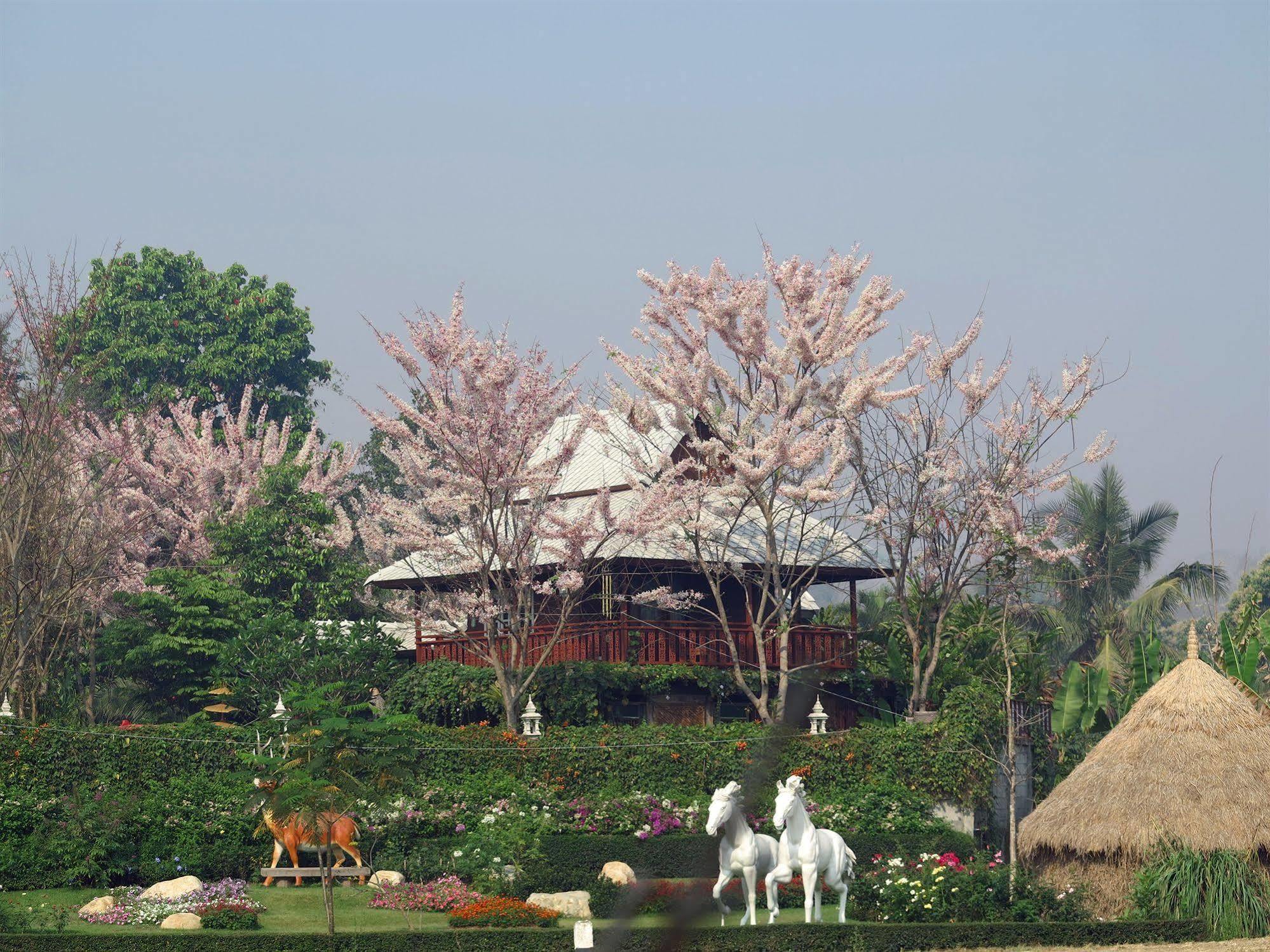 מאה טאנג Phusanfah Resort מראה חיצוני תמונה